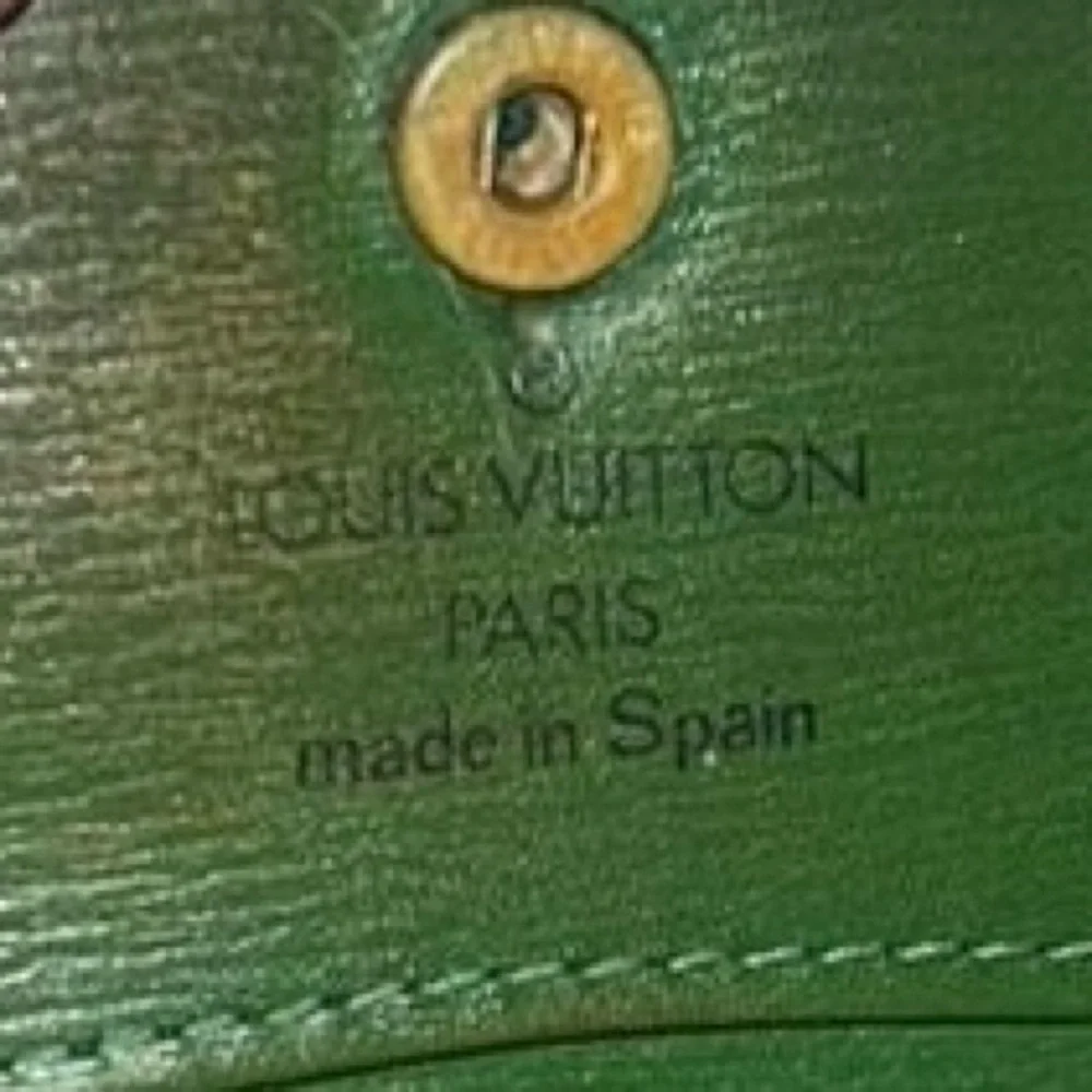 Louis Vuitton Epi Green Coin Purse Wallet Snap Card Holder Vintage LV - Picture 5 of 5